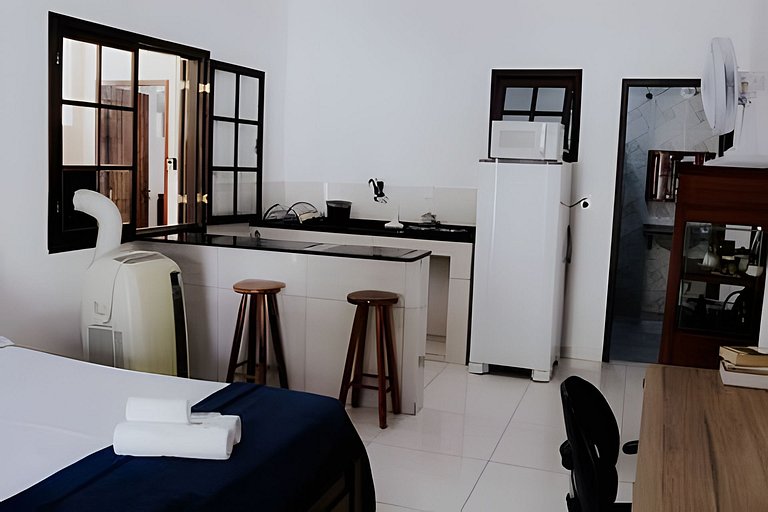 Kitnet equipada com garagem e Wi-Fi em Niterói – Piratininga