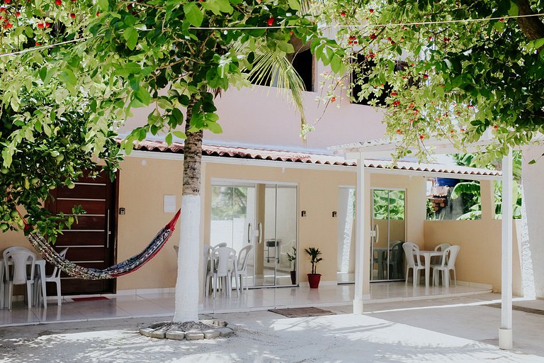 Kitnet equipada com garagem e Wi-Fi em Niterói – Piratininga