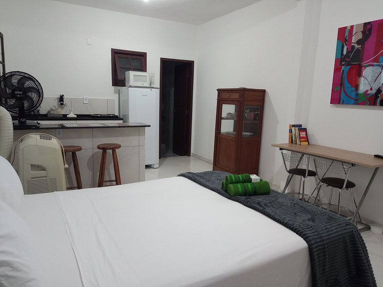 Kitnet equipada com garagem e Wi-Fi em Niterói – Piratininga